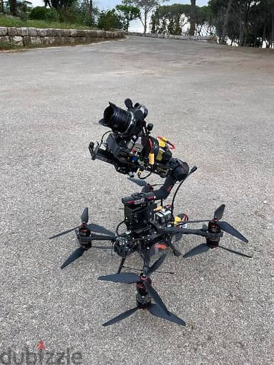 FPV FLYING GIMBAL CINELIFTER