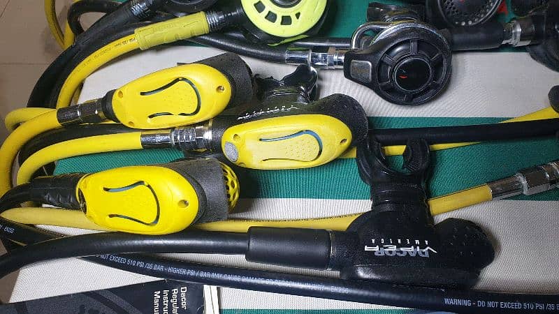regulator scuba diving , used and new all europeen brands 9