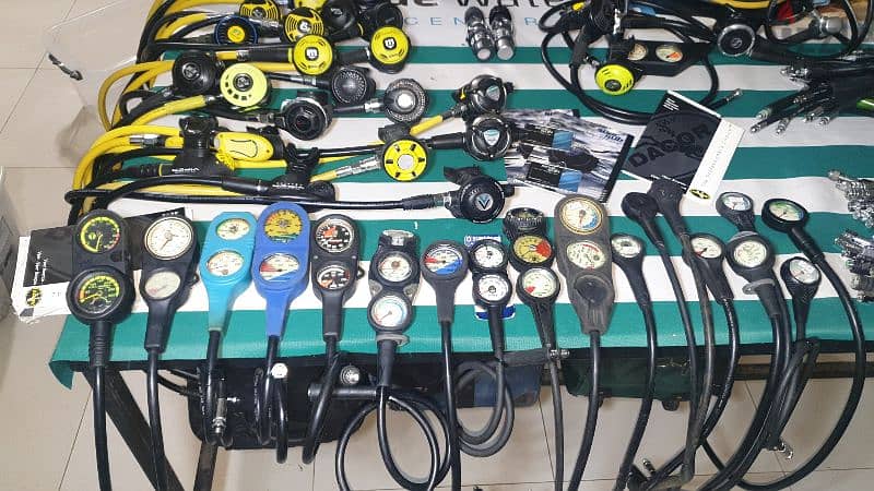 regulator scuba diving , used and new all europeen brands 12