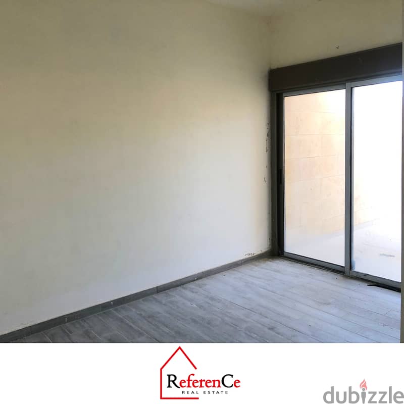 Apartment for sale in halat with terrace شقة للبيع في حالات مع تراس 2