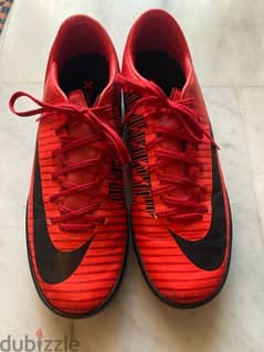 football shoes 0