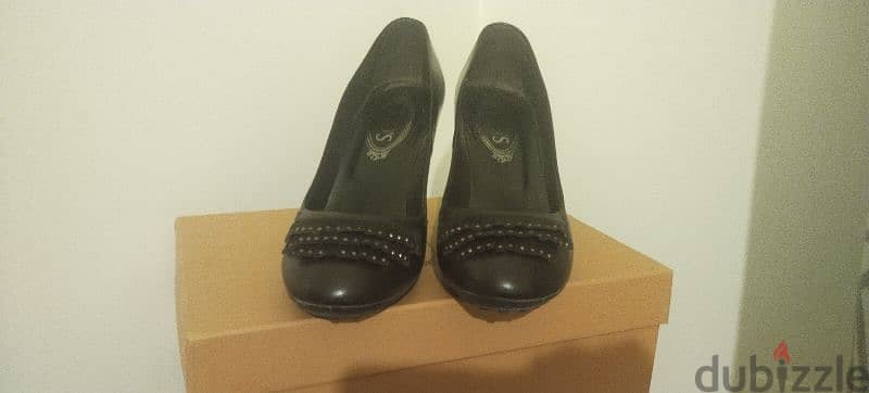 Tod's leather shoes heels 38.5 0