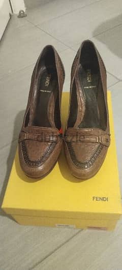 Leather shoes Fendi 37,5 very chic 0