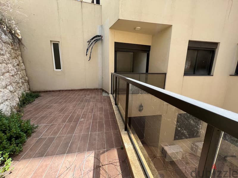 A decorated 170 m2 apartment + 30m2 Terrace for sale in Hboub / Jbeil 12