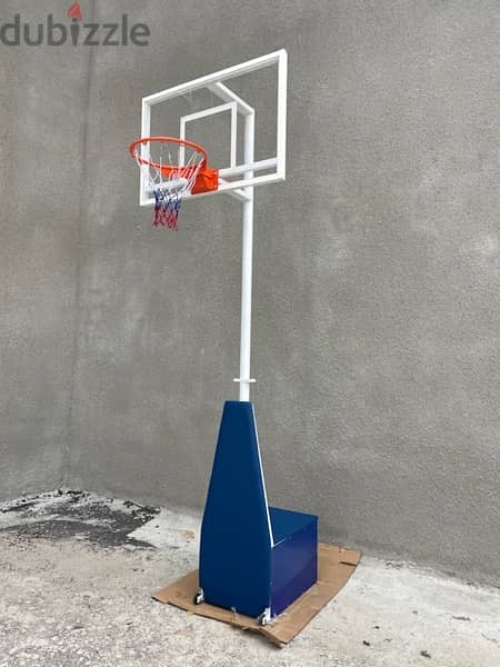 Basketball Hoop with safety / wheels 1