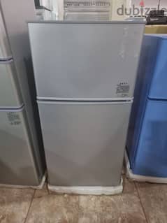 fridge freezer small mini Chalet office براد مكتب شاليه ٥ قدم صغير 0