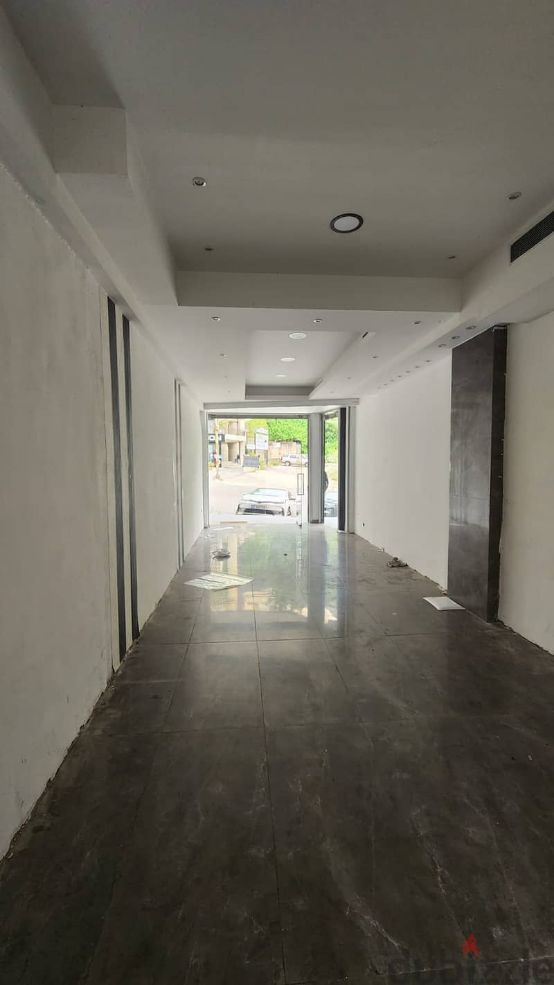 Shop For Rent In Mtaylebمحل للإيجار في المطيلب 0