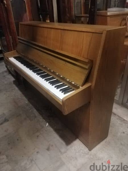 piano like new very good condition Germany original 0