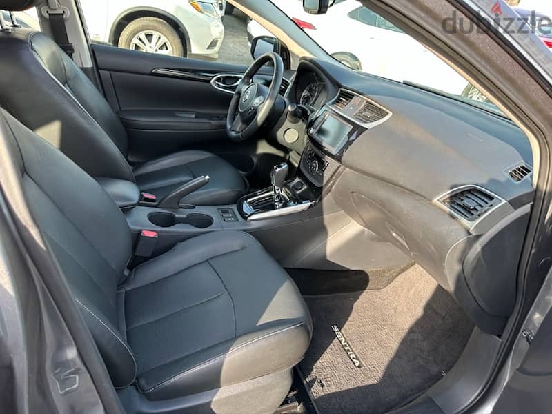 Nissan Sentra 2019 full  San roof  like new  California 19