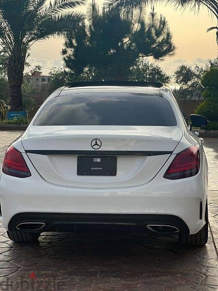Mercedes Benz 4