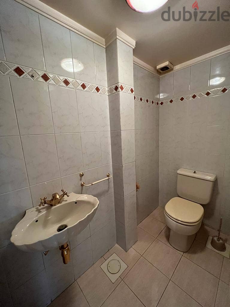 Elegant Apartment Newly RenovatedIn Jal El Dib شقة راقية تم تجديدها 6