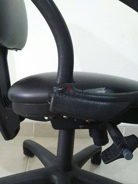 كرسي مكتب مستعملة Desk chair 2