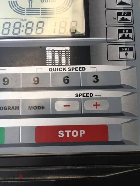 treadmill with vibration and twister like new 70/443573 RODGE 9