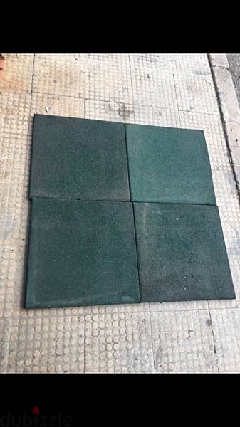 rubber flooring 3cm thickness we have also all sports equipment 2