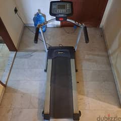 treadmill for sale for 200$like new Barely used like new spirit fitnes 0