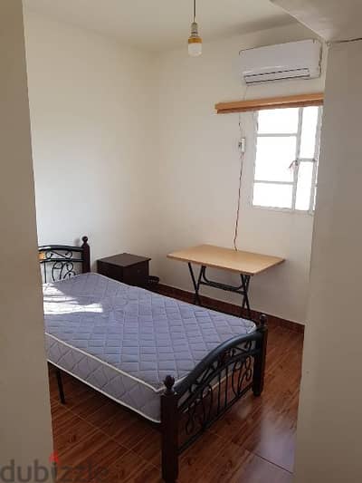 dorms for boys  single beds فوايي للشباب (تخت)