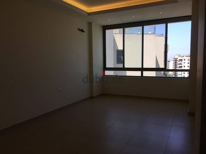 200m2 apartment with sea & mountain view for sale in Zalka 3