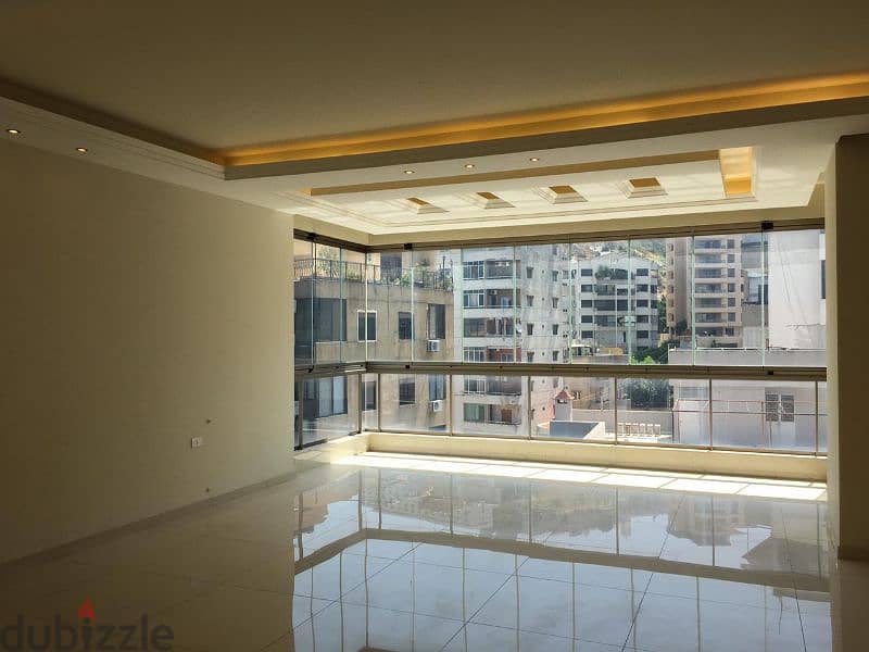 200m2 apartment with sea & mountain view for sale in Zalka 7
