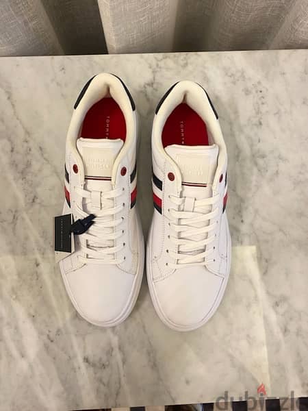 New Tommy Hilfiger men sneakers 1