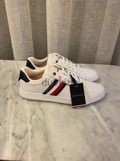 New Tommy Hilfiger men sneakers 0