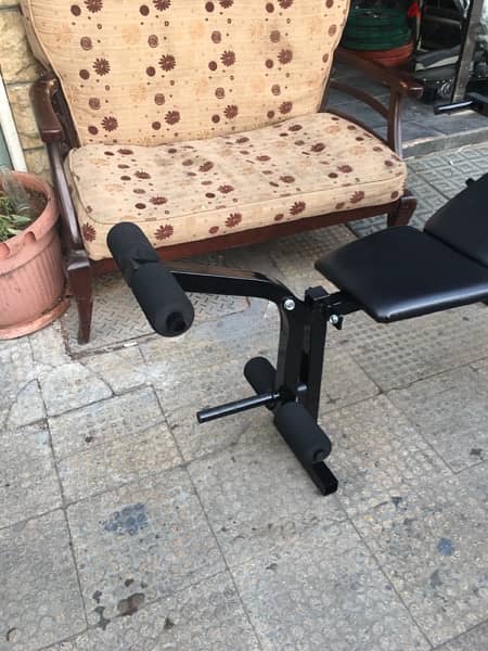 bench adjustable with fly and legs heavy duty good quality 1