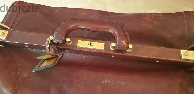 price  reduced antique hand made bag quen leather 3