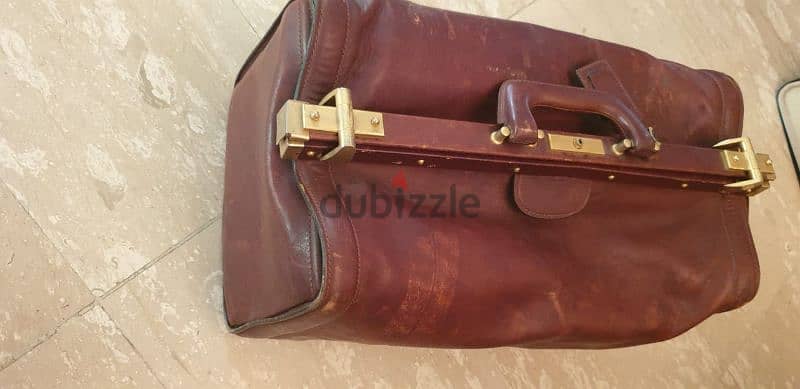 price  reduced antique hand made bag quen leather 4