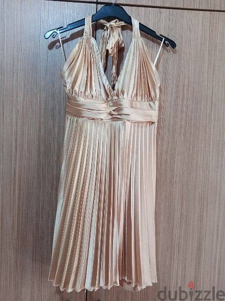 Used Like New dress plissee Gold size 38 0