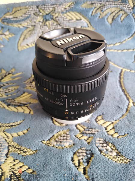 عدسة. نكون 50mm /1.8 1