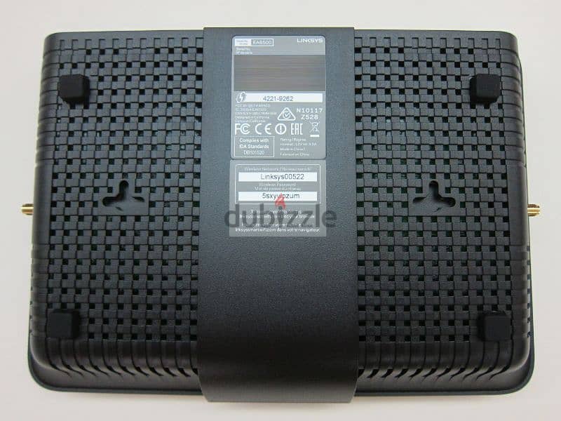 افضل راوتر Linksys EA8500 Max-Stream MU-MIMO Gigabit Wi-Fi Router 7