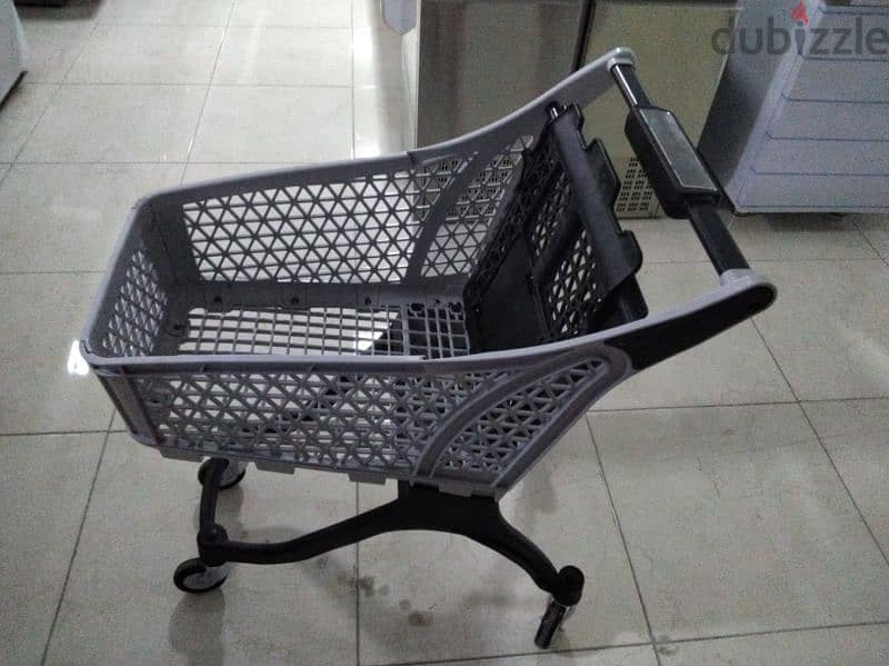 Trolley and Basket supermarket Mall عربات 0