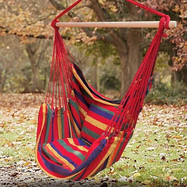 Hammock Swing Chair with Wood Frame and Pillows 1