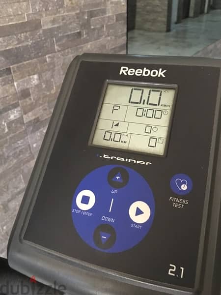 elliptical reebok like new heavy duty very good quality 4