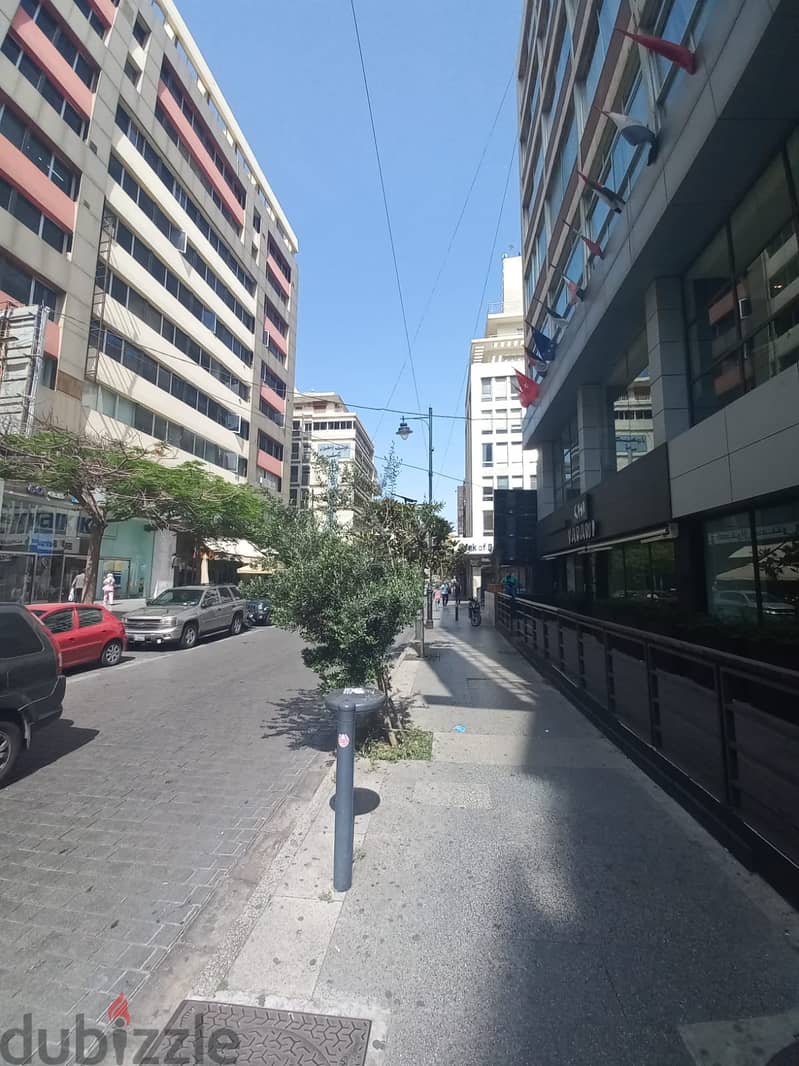 AH23-1855 Showroom for rent in Hamra Main Street, 370m, $ 8,333 cash 0