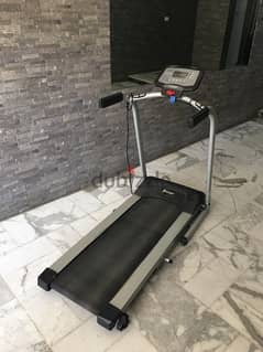 treadmill like new heavy duty very good quality