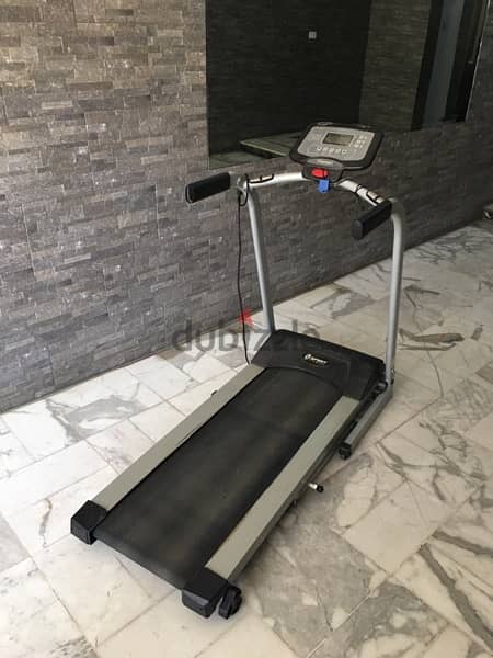 treadmill like new heavy duty very good quality 0