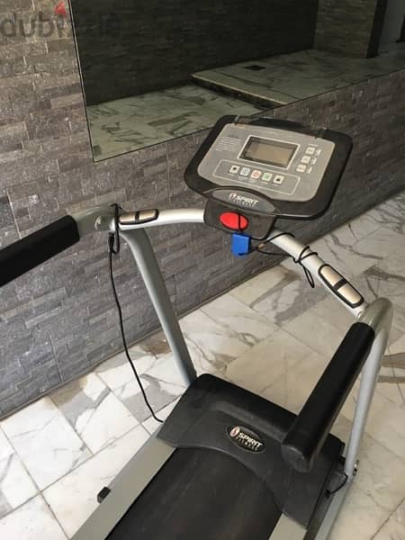 treadmill like new heavy duty very good quality 2