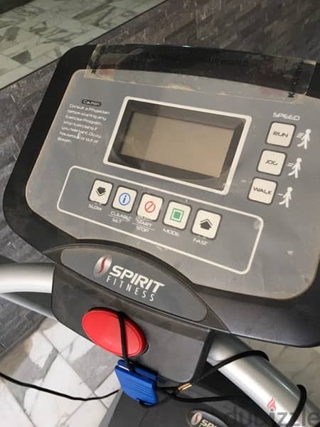 treadmill like new heavy duty very good quality 3