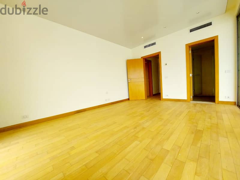 RA23-1860 Spacious apartment in Downtown is for rent, 370m,$ 3750 cash 3