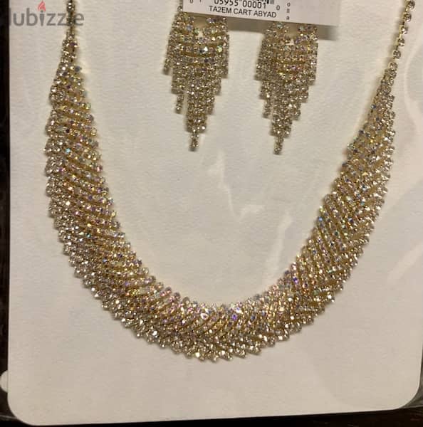 accesories set, necklace, earings , gold color 2