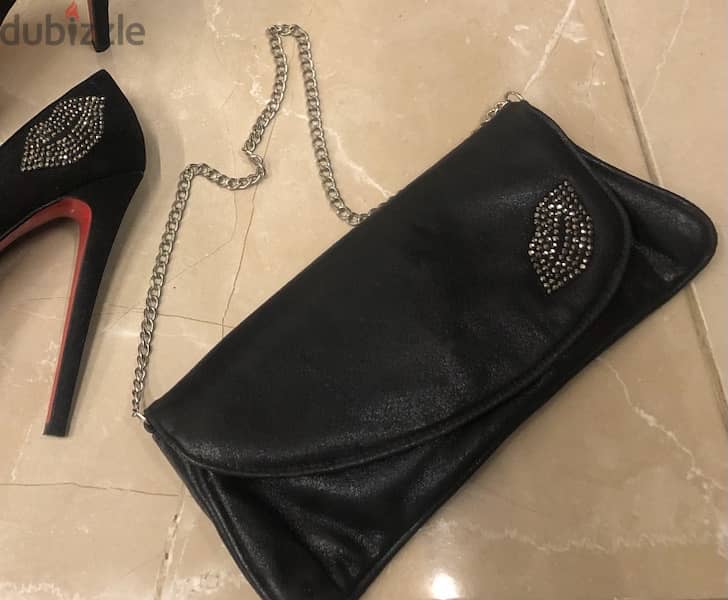 set of shoes with bag, black and silver, high heel 4