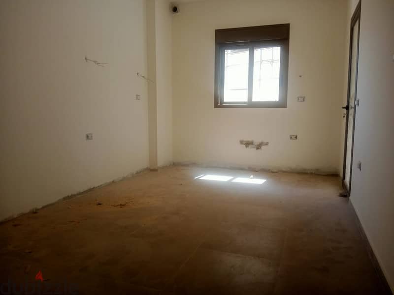 Apartment for sale in Baabdath شقه للبيع في بعبدات 2