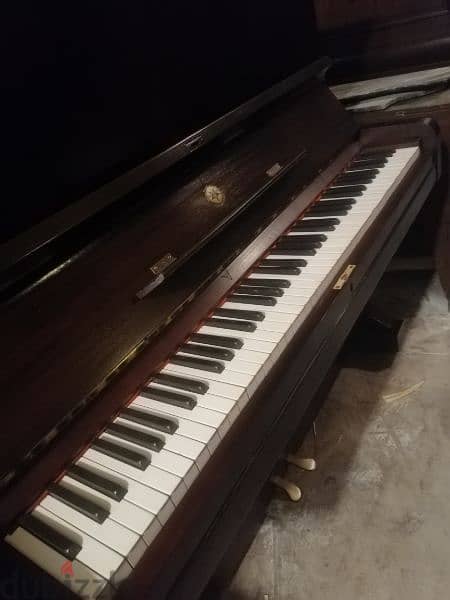 piano made in germany very good condition tuning waranty Amazing price 1