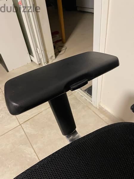 Office Chair with wheels Super Comfortable 2