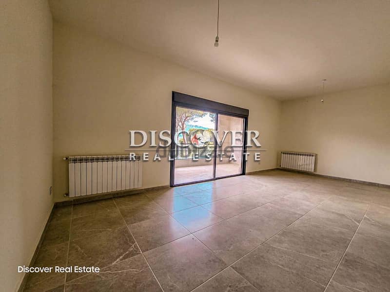 CLASSIC Apartment for sale with Terrace in Baabdat 7