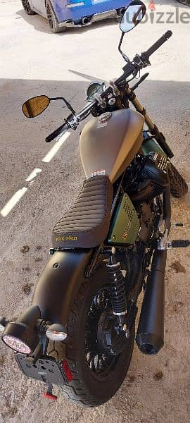 MOTO GUZZI V9 BOBBER 1