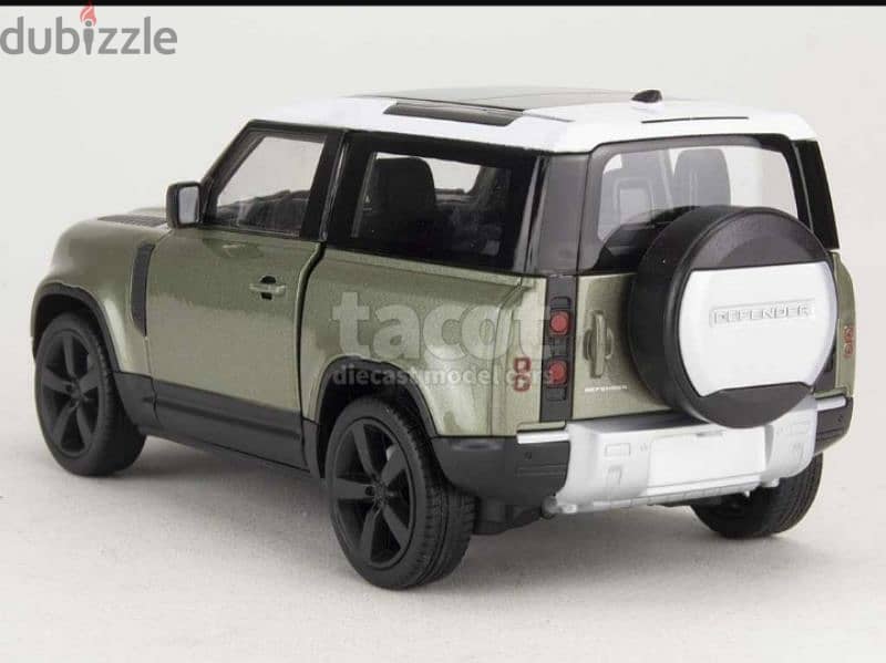 Land Rover Defender 2020 diecast car model 1:24. 2