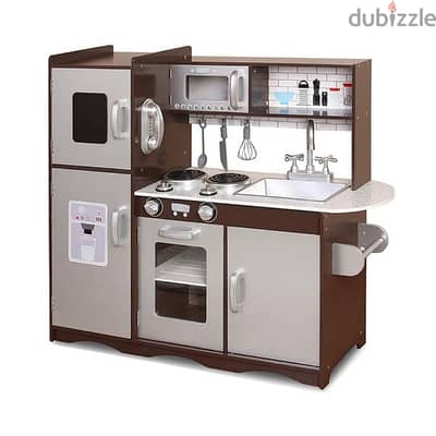 Large Deluxe Wooden Kitchen