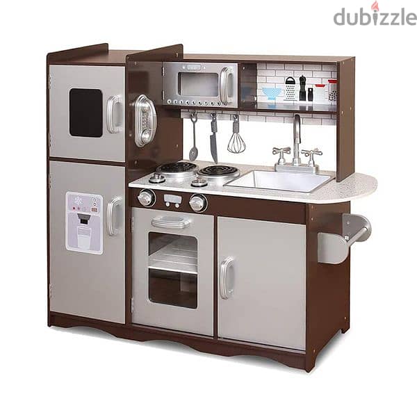 Large Deluxe Wooden Kitchen 0