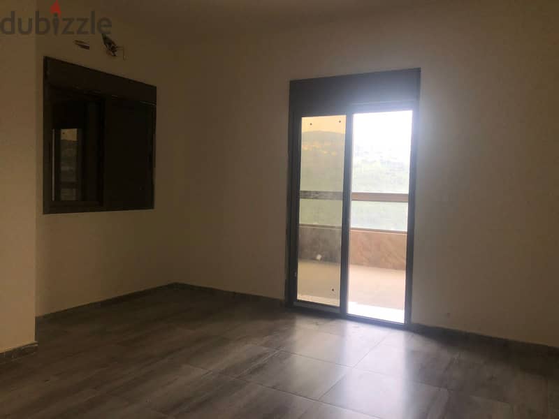 Mountain view Duplex Apartement for Sale in Mansourieh - 280M2 5